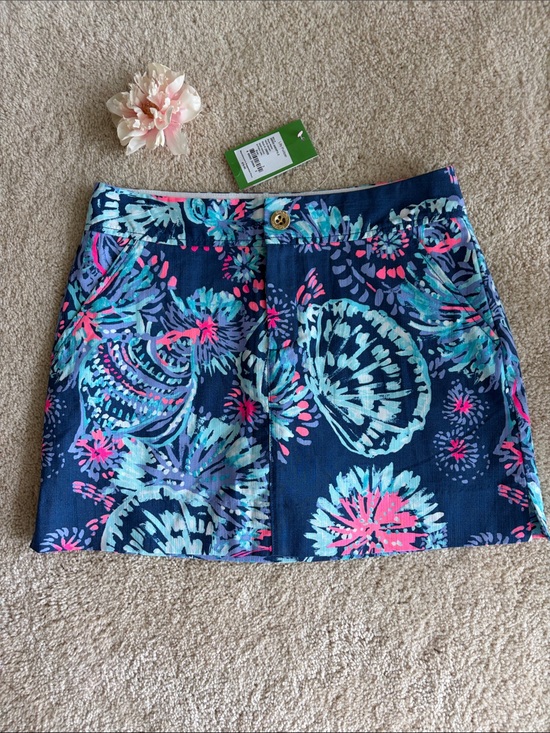 Lilly Pulitzer Dresses & Skirts - Lilly Pulitzer Navy skort with Teal & Pink Floral Print, 2, NWT